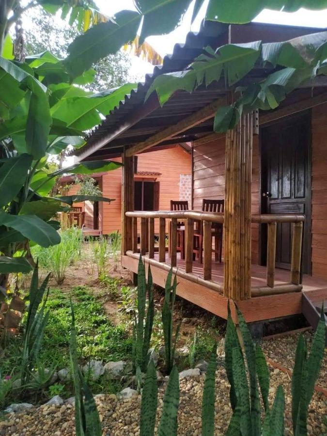 Nana Bungalows Ban Tan Екстер'єр фото